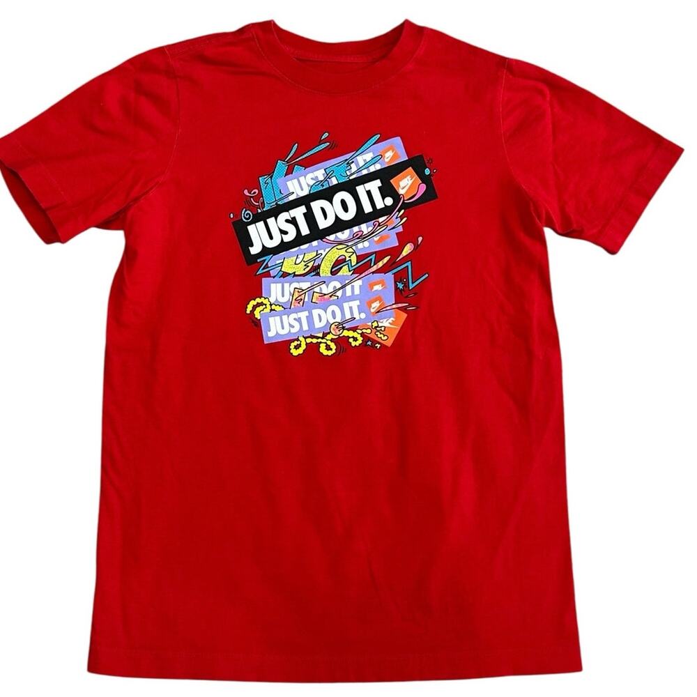 NIKE Boys Graphic Tee Large